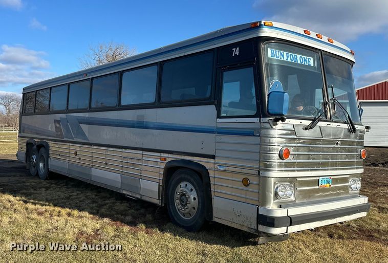 image for item DW4388 1983 MCI MC-9 Intercity coach bus