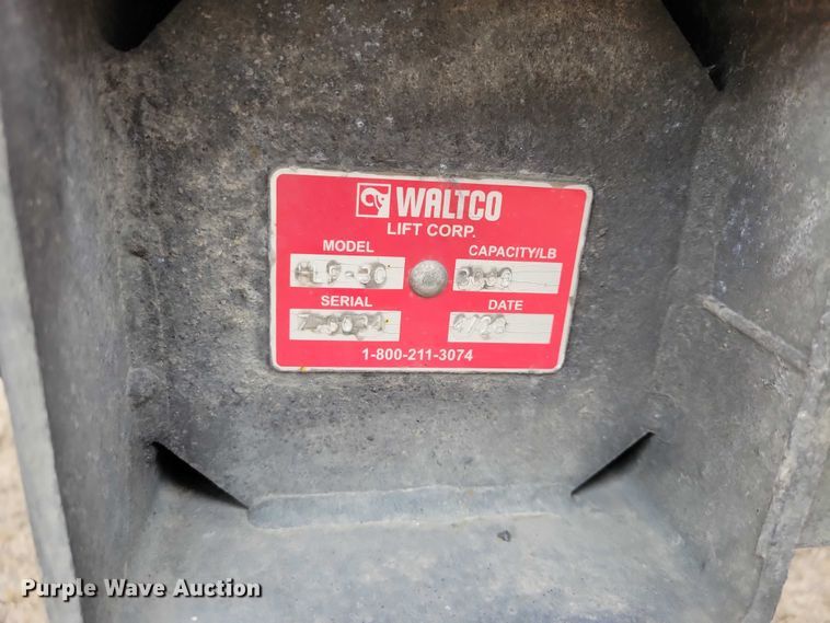 image for item DZ7145 2019 International 4300 box truck