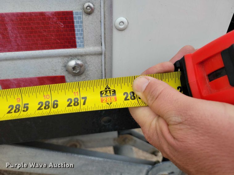 image for item DZ7145 2019 International 4300 box truck