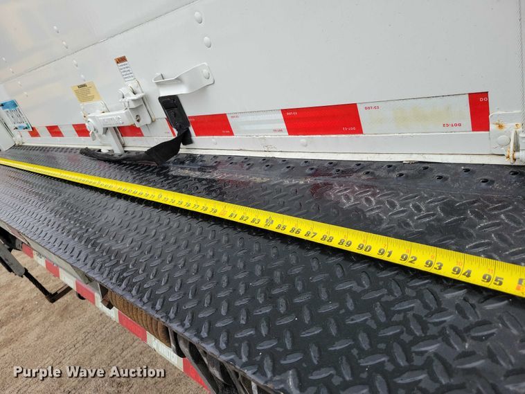image for item DZ7145 2019 International 4300 box truck