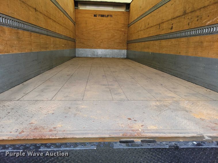 image for item DZ7145 2019 International 4300 box truck