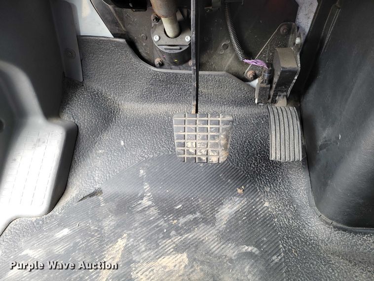 image for item DZ7145 2019 International 4300 box truck