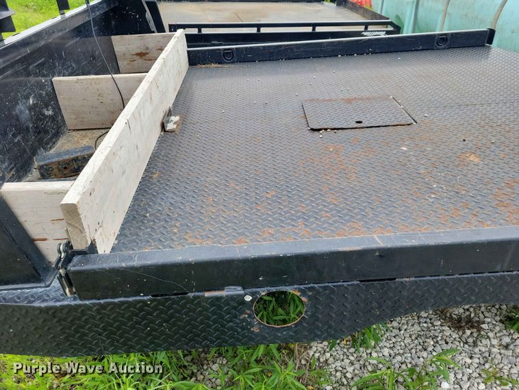 image for item DZ7182 Bradford Built flatbed