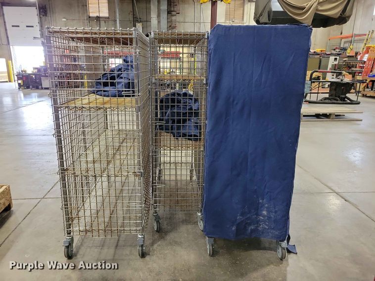 image for item DZ7225 Uline (3) Uline carts