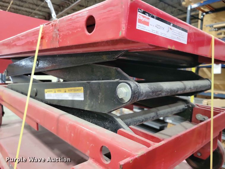 image for item DZ7229 (12) lift tables