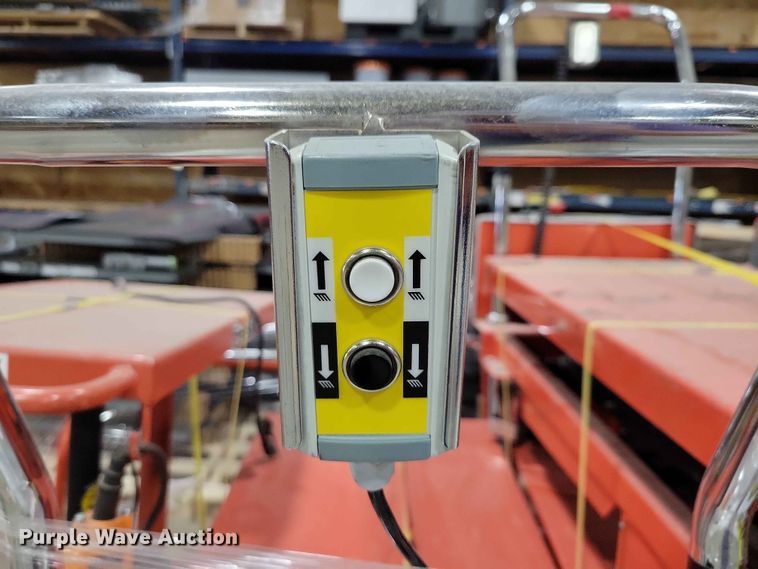 image for item DZ7229 (12) lift tables