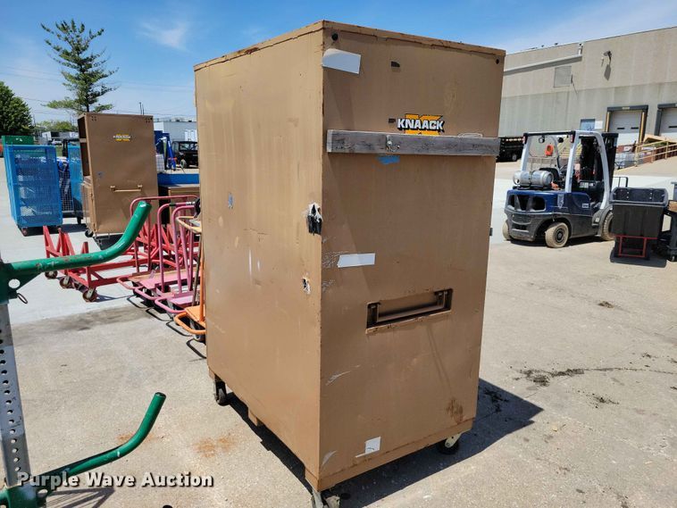 image for item DZ7255 Knaack cart
