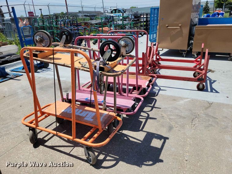 image for item DZ7256 (9) carts