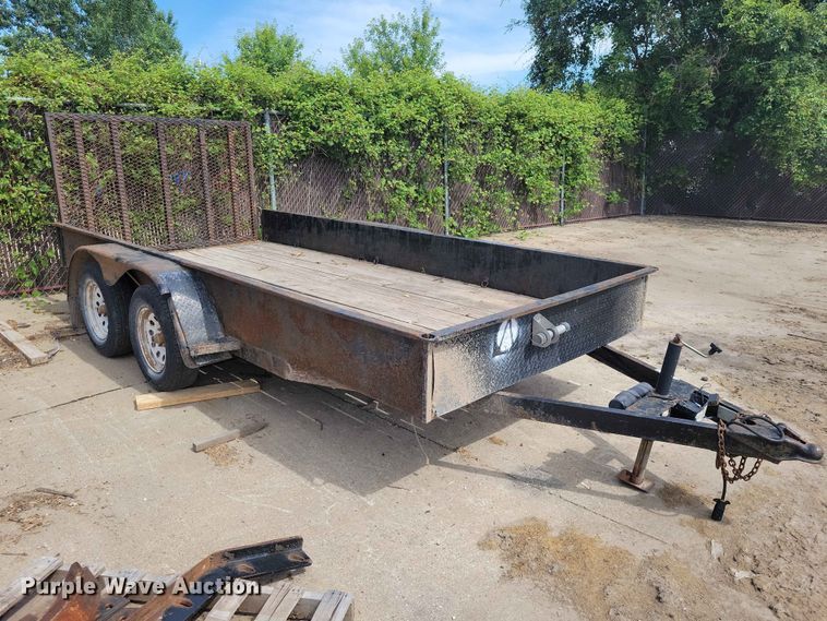 image for item DZ7267 2014 H&H utility trailer