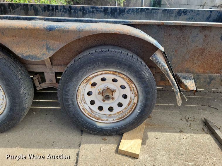 image for item DZ7267 2014 H&H utility trailer