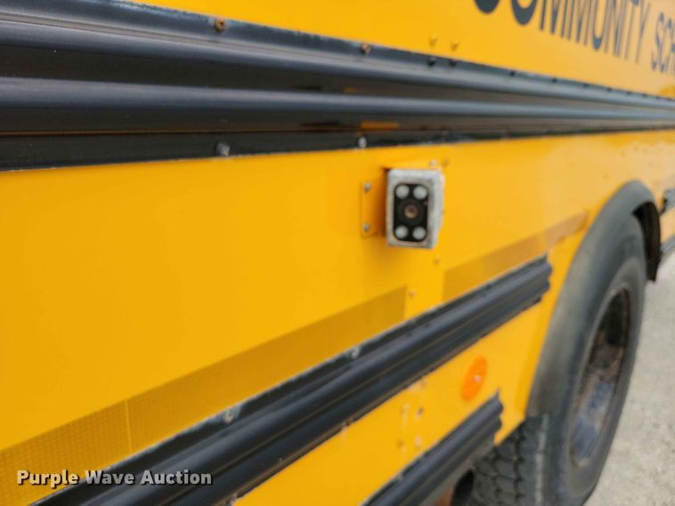 image for item DZ7271 2006 Freightliner  FS65 school bus