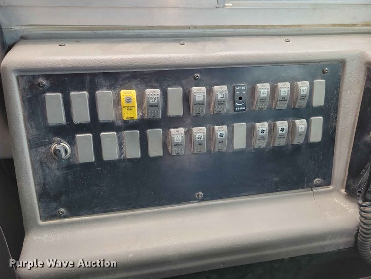 image for item DZ7271 2006 Freightliner  FS65 school bus