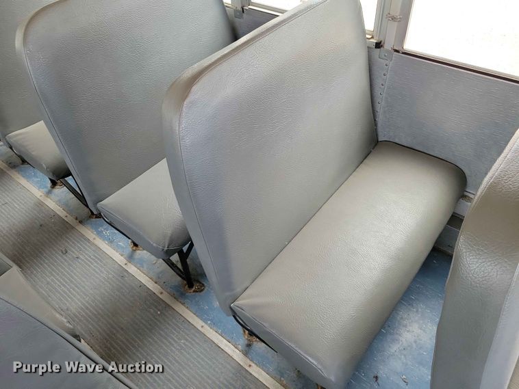 image for item DZ7271 2006 Freightliner  FS65 school bus