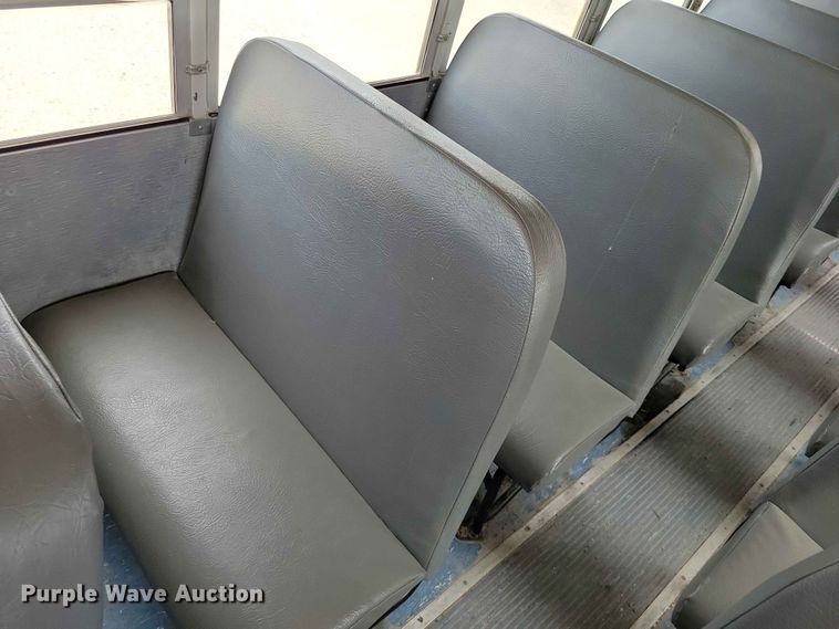 image for item DZ7271 2006 Freightliner  FS65 school bus