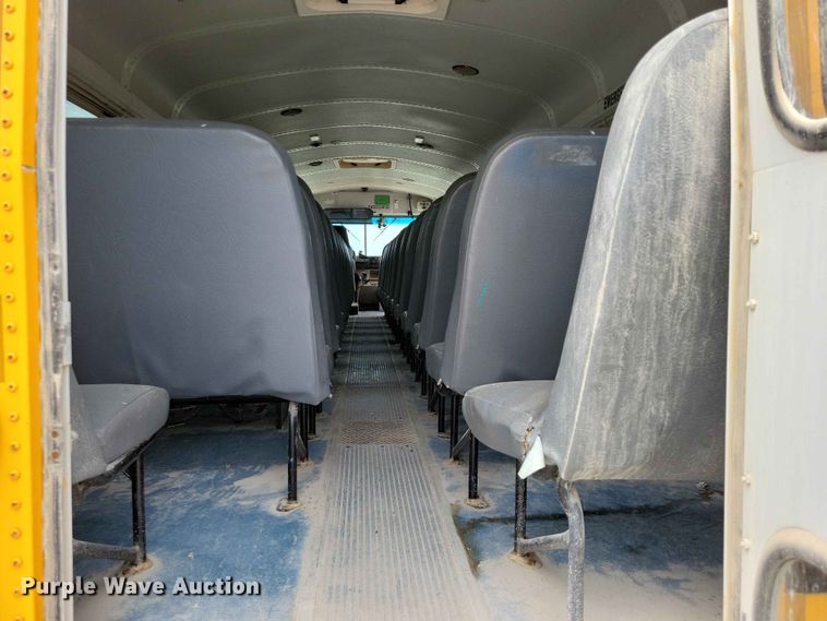 image for item DZ7271 2006 Freightliner  FS65 school bus