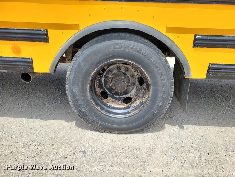 image for item DZ7271 2006 Freightliner  FS65 school bus