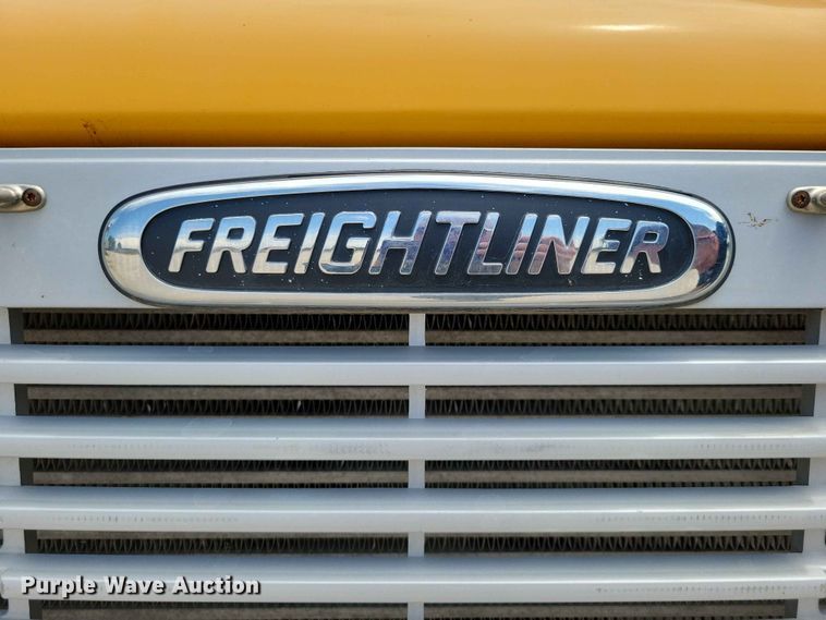 image for item DZ7271 2006 Freightliner  FS65 school bus