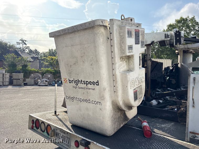 image for item EA7294 2012 Ford F450 Super Duty bucket truck