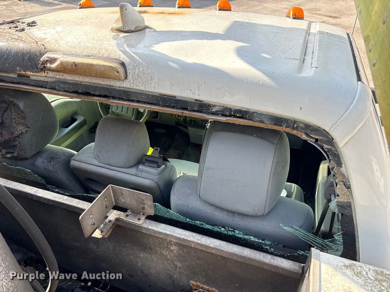 image for item EA7294 2012 Ford F450 Super Duty bucket truck
