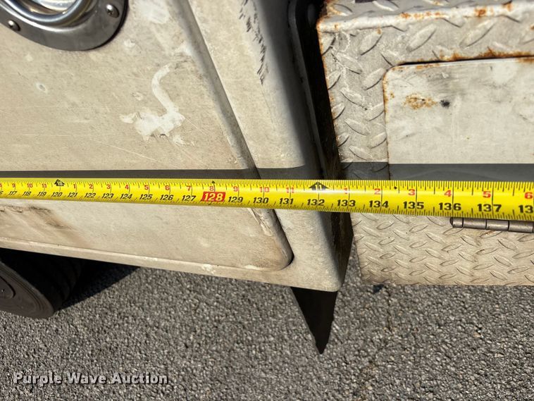 image for item EA7294 2012 Ford F450 Super Duty bucket truck