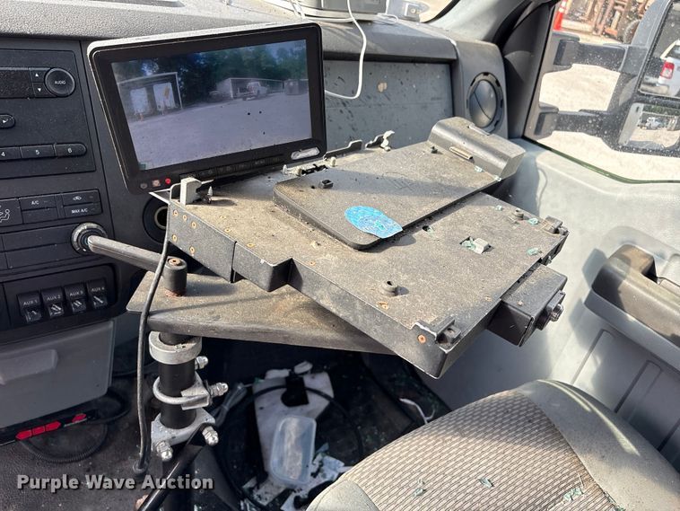 image for item EA7294 2012 Ford F450 Super Duty bucket truck