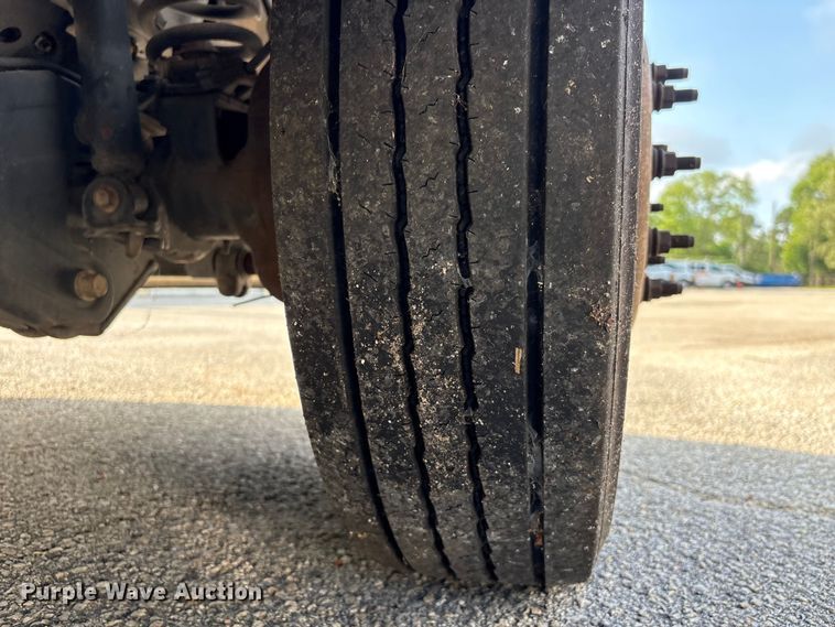 image for item EA7294 2012 Ford F450 Super Duty bucket truck