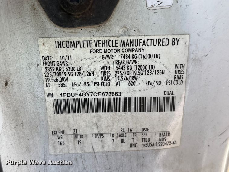 image for item EA7294 2012 Ford F450 Super Duty bucket truck