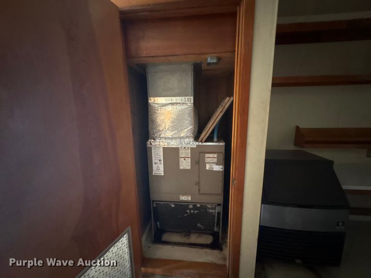 image for item EA7296 Skid mounted mobile galley