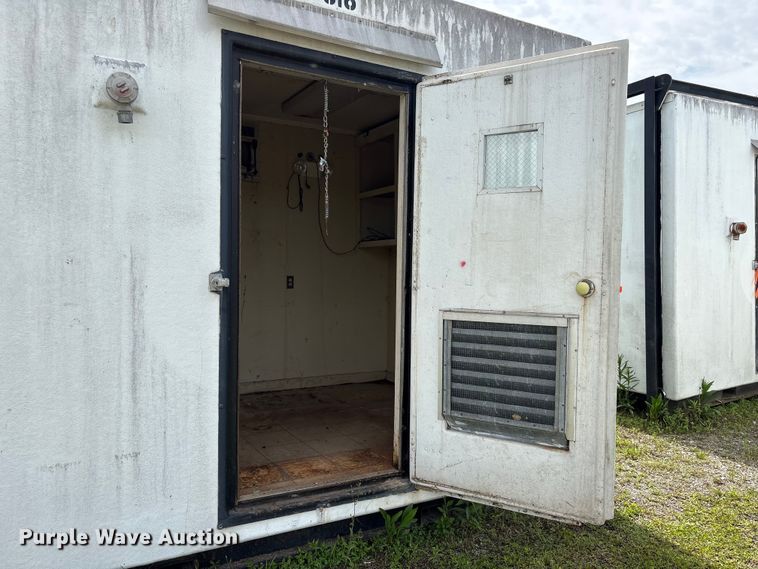 image for item EA7300 Skid mounted laundry facility
