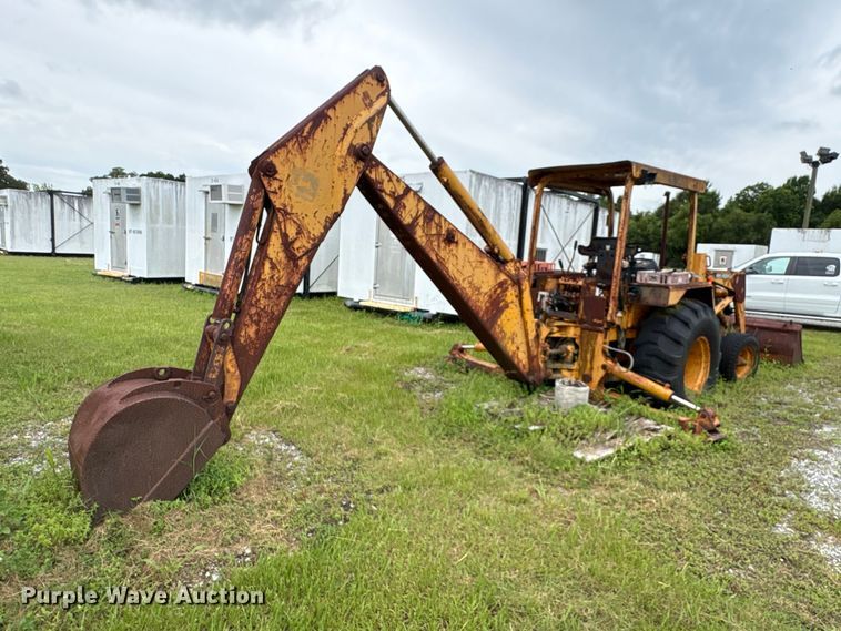 image for item EA7303 John Deere 410 backhoe