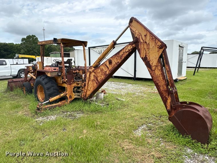 image for item EA7303 John Deere 410 backhoe
