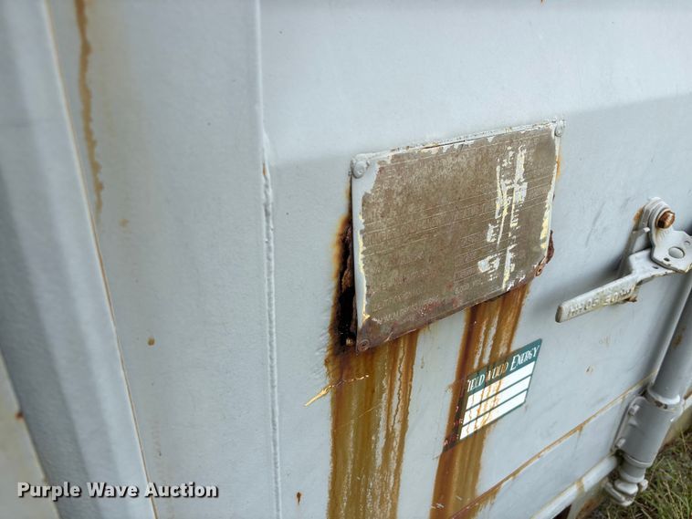 image for item EA7305 2006 shipping container