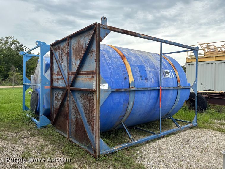 image for item EA7311 3,500 Gallon Skid Mounted Water Tank