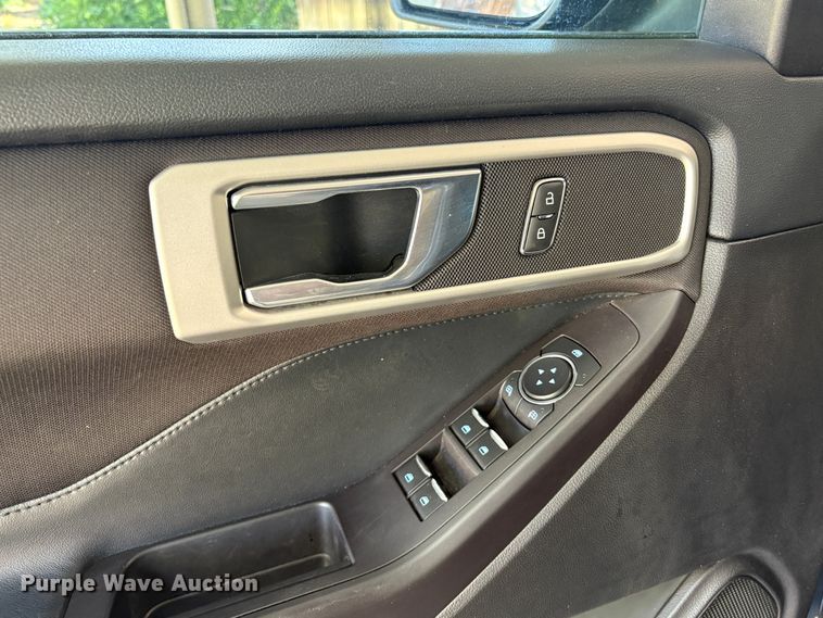 image for item EC8353 2020 Ford Explorer SUV