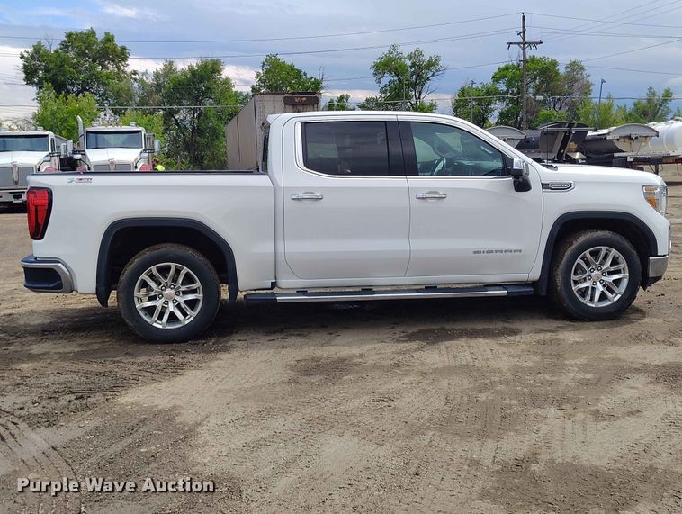 image for item ED0124 2019 GMC Sierra 1500 SLT Crew Cab pickup truck