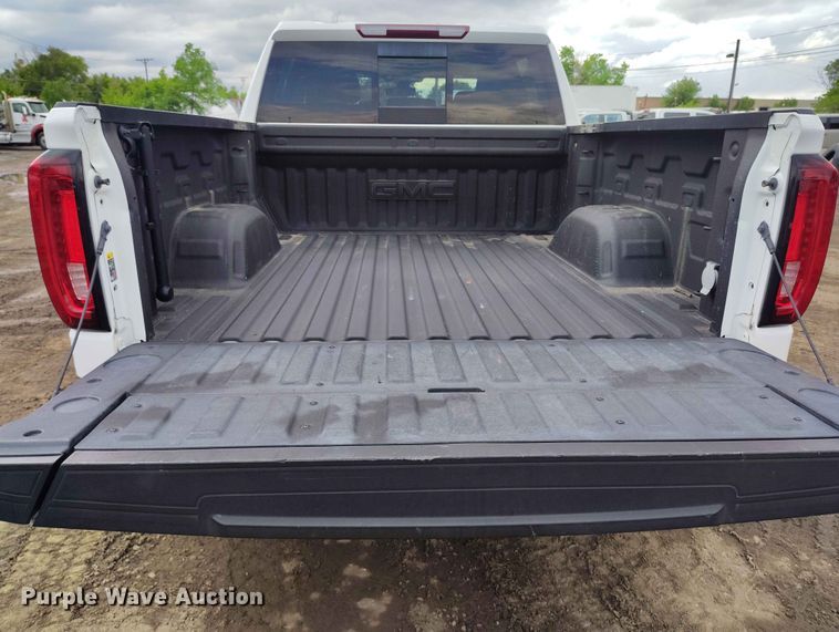 image for item ED0124 2019 GMC Sierra 1500 SLT Crew Cab pickup truck