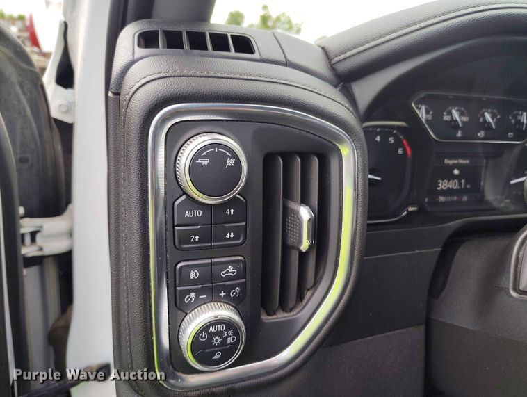 image for item ED0124 2019 GMC Sierra 1500 SLT Crew Cab pickup truck