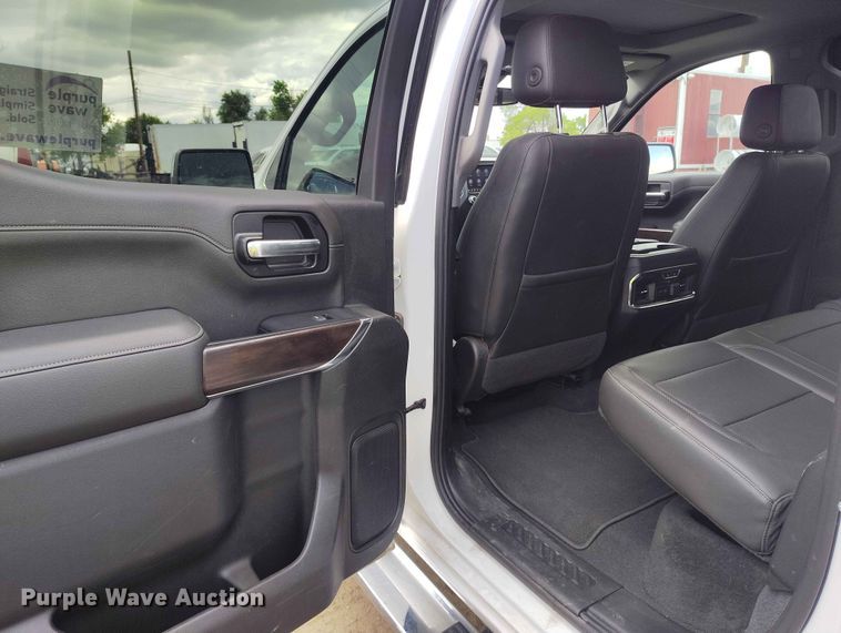 image for item ED0124 2019 GMC Sierra 1500 SLT Crew Cab pickup truck
