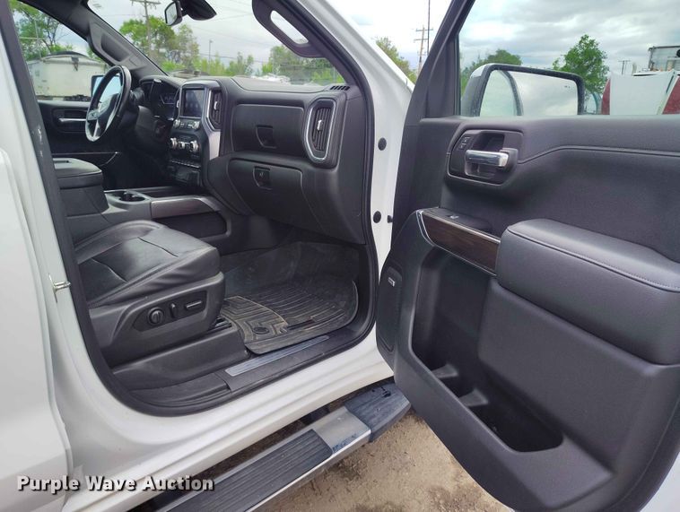 image for item ED0124 2019 GMC Sierra 1500 SLT Crew Cab pickup truck