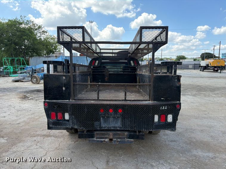 image for item ED5296 2014 Chevrolet Silverado 3500HD Crew Cab flatbed pickup truck