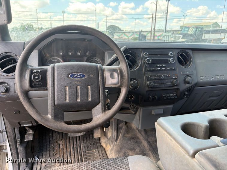 image for item ED5297 2015 Ford F350 Super Duty Crew Cab utility bed pickup truck