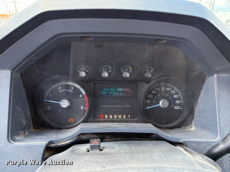 image for item ED5297 2015 Ford F350 Super Duty Crew Cab utility bed pickup truck