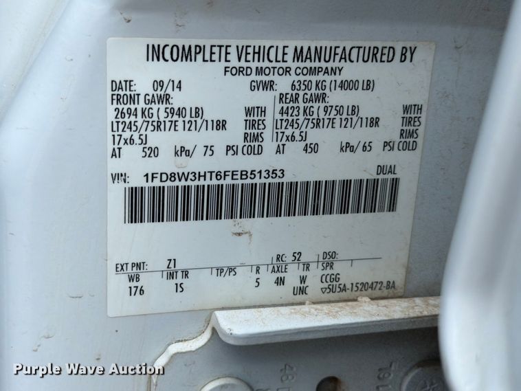 image for item ED5297 2015 Ford F350 Super Duty Crew Cab utility bed pickup truck