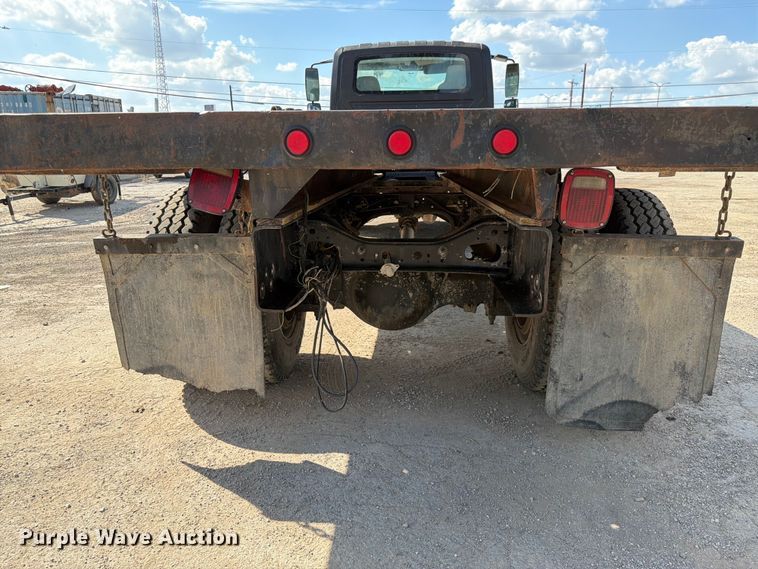 image for item ED5301 2005 International 4300 flatbed truck