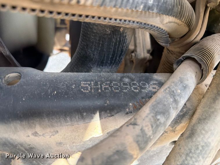 image for item ED5301 2005 International 4300 flatbed truck