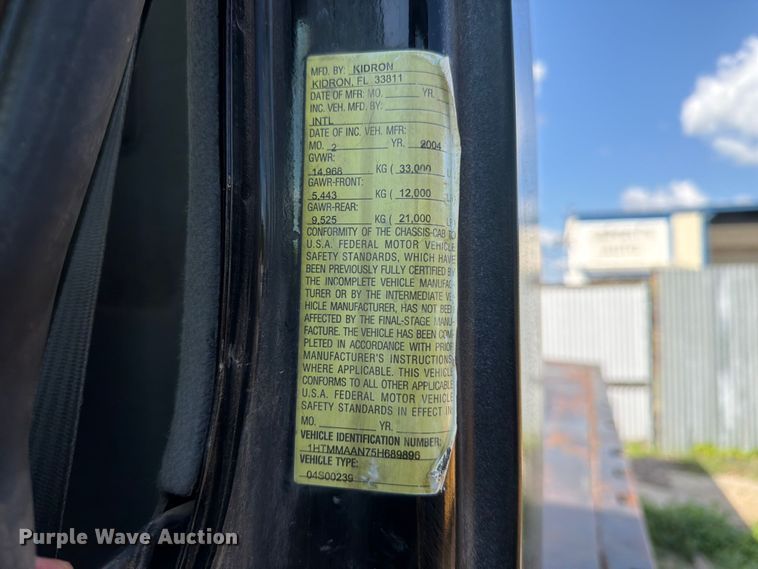 image for item ED5301 2005 International 4300 flatbed truck