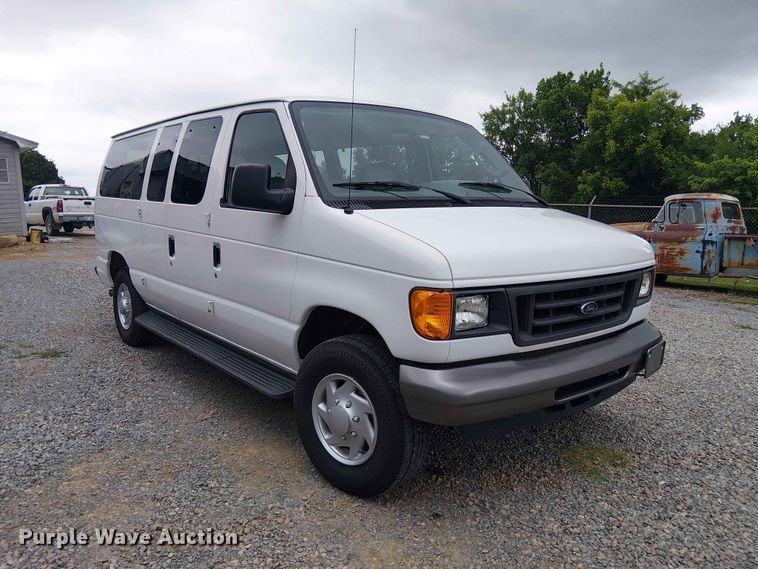 image for item EE1479 2007 Ford E350 van
