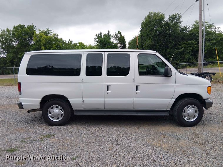image for item EE1479 2007 Ford E350 van