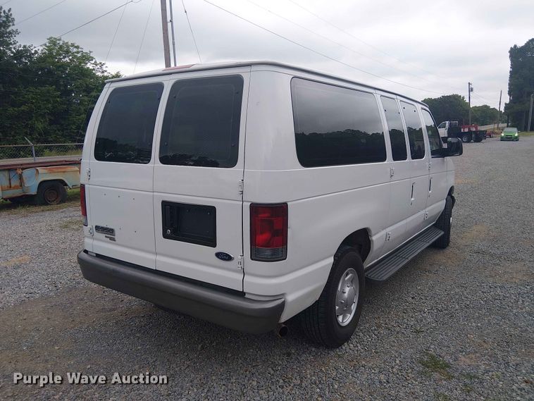 image for item EE1479 2007 Ford E350 van