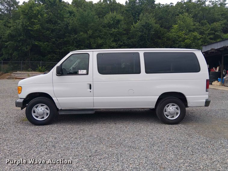 image for item EE1479 2007 Ford E350 van